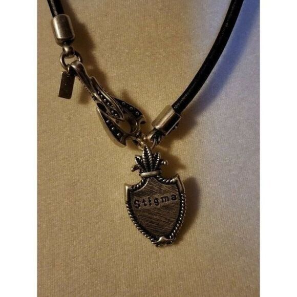 Leather Necklace Crest Man Gothic Family Crest Cross - Picture 7 of 10